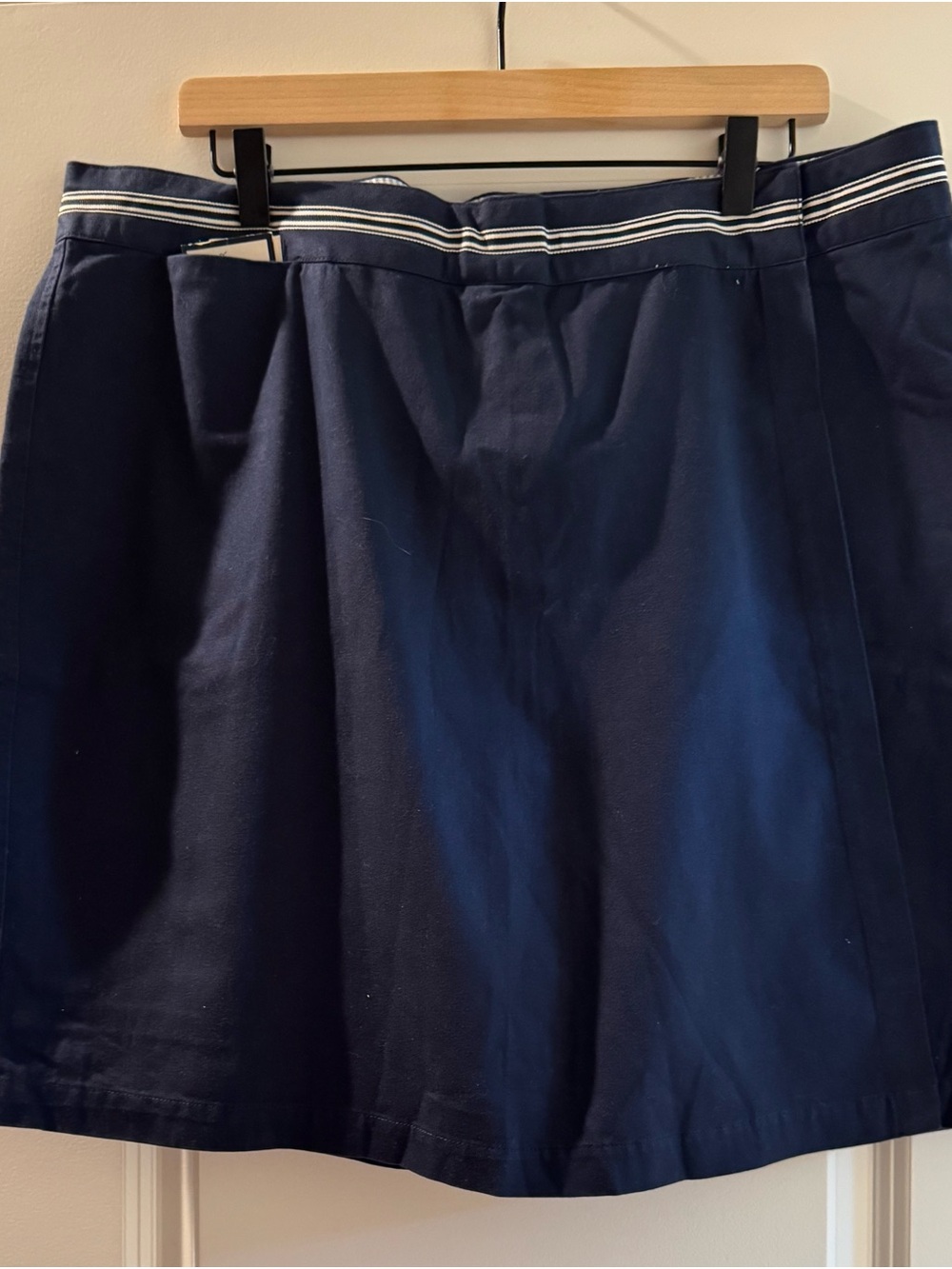 Tommy Hilfiger Navy Blue A-Line Skort with Striped Waistband size 18 NWT